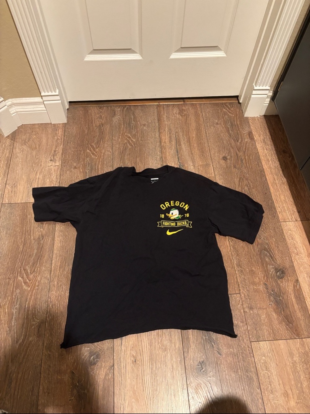 Nike Black Oregon Ducks Graphic Short-Sleeve Tee with Yellow Logo (it is cut)